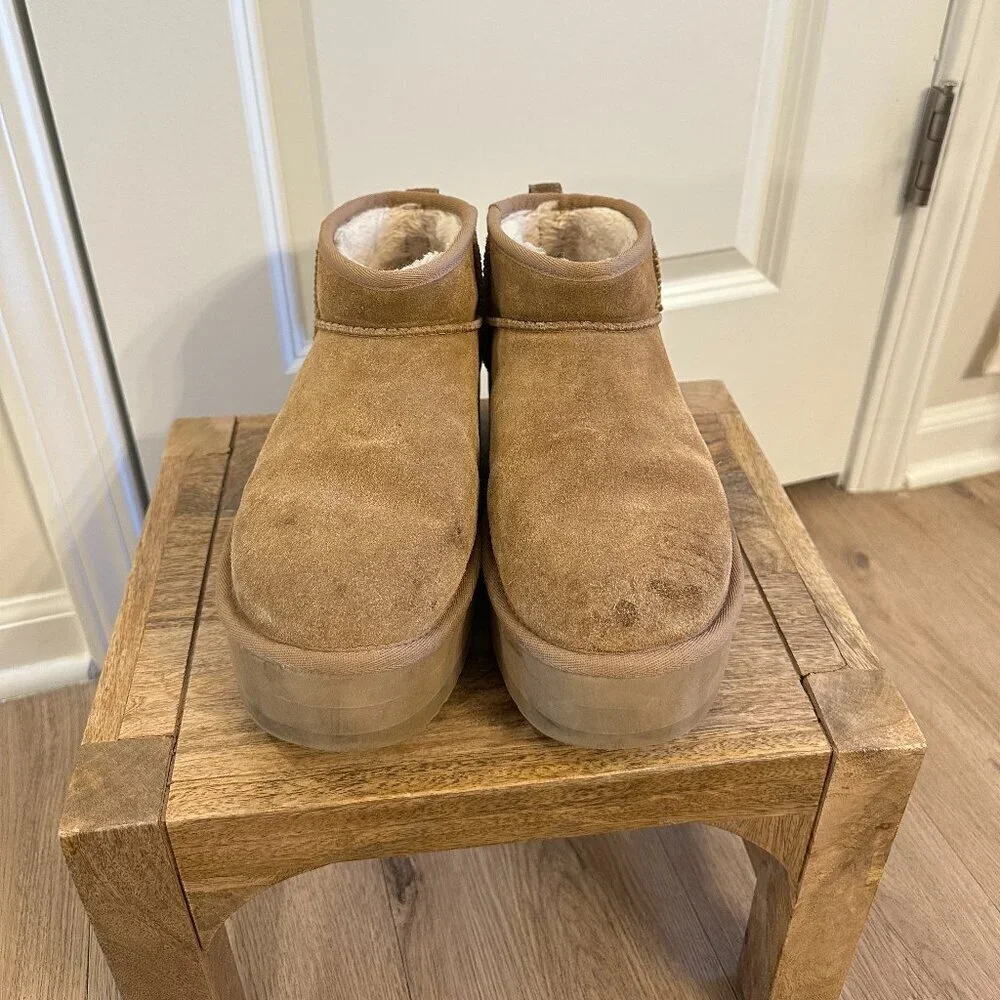 UGG Classic Ultra Mini Platform Boot in Chestnut Size US 9